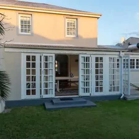 Langebaan 4 Bedroom Holiday Home Exterior photo